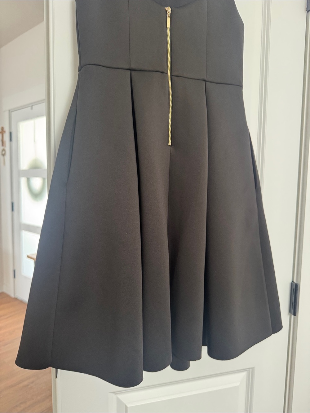 Last Chance: 1901 Black Sleeveless Fit-and-Flare Dress - Picture 4 of 6